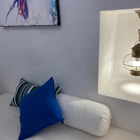 La Di - Art - Ac&wifi - Vernazzarentals *