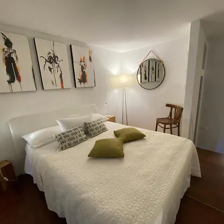 La Di - Art - Ac&wifi - Vernazzarentals *