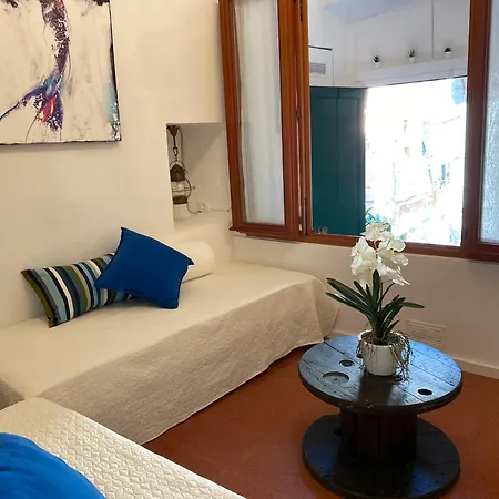 La Di - Art - Ac&wifi - Vernazzarentals Ferienhaus